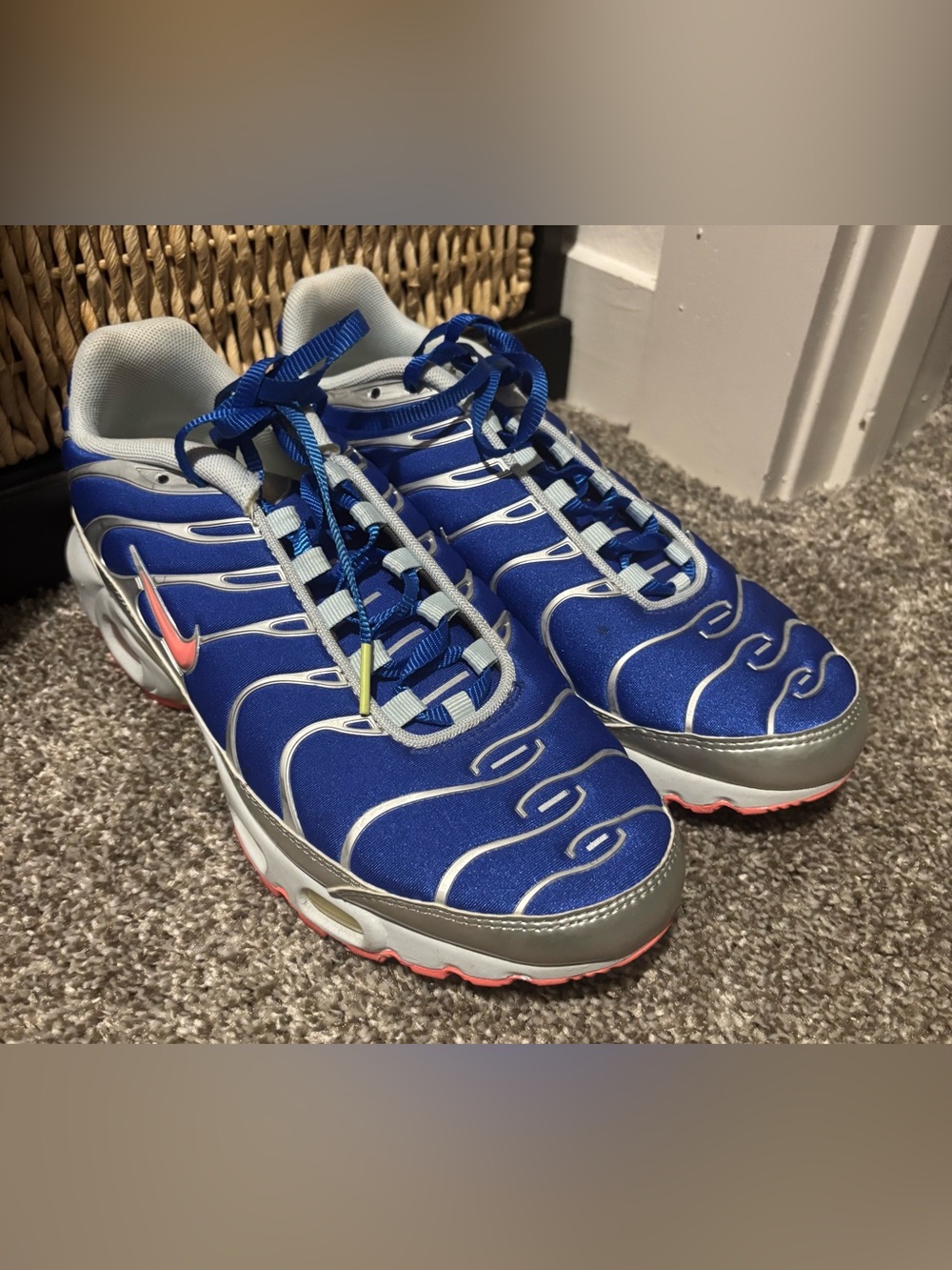 Women’s Nike Air Max TN 
Blue Athletic Sneakers - Lightweight Performance